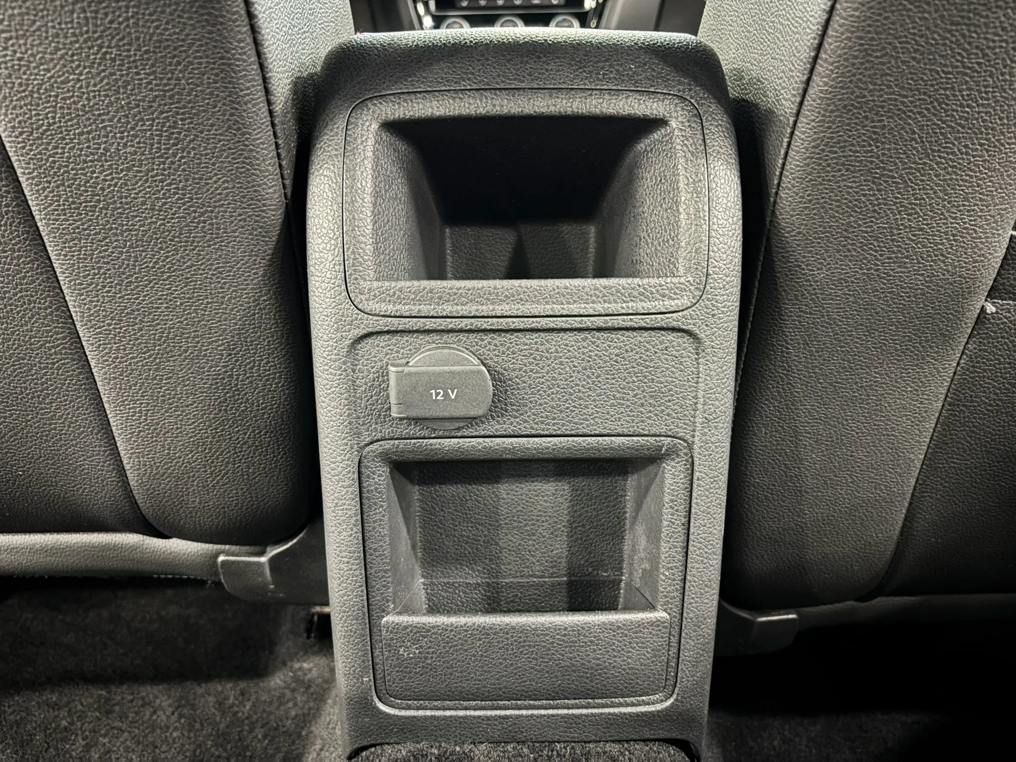 Used 2017 Volkswagen Jetta GLI FWD image 23