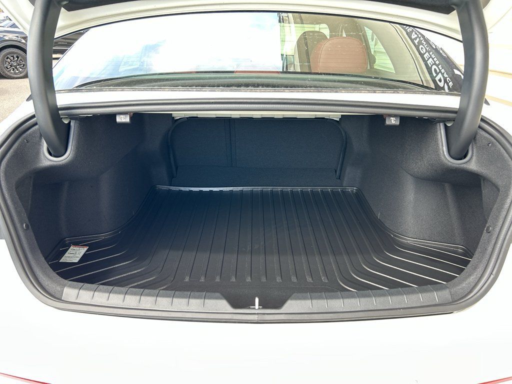 New 2026 Kia K5 GT-Line image 13