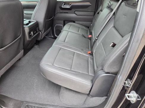 Used 2025 Chevrolet Silverado 1500 RST w/ Dark Appearance Package AWD/4WD image 11