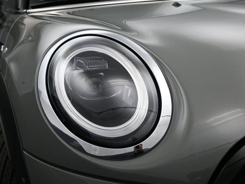 Used 2023 MINI Cooper S w/ Driver Assistance Package image 11