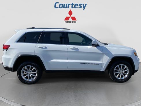Used 2021 Jeep Grand Cherokee Laredo AWD/4WD image 9