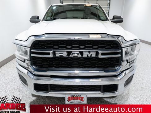 Used 2019 RAM 2500 Tradesman w/ Chrome Appearance Group AWD/4WD image 7