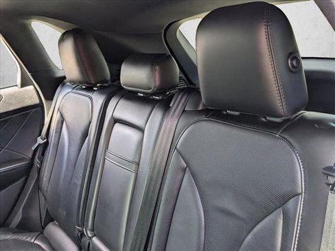 Used 2017 Lincoln MKC Reserve image 16