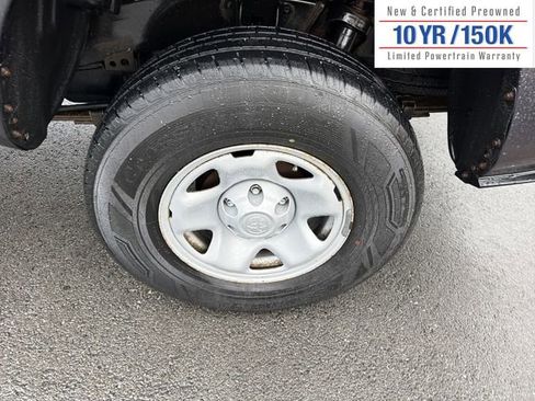 Used 2020 Toyota Tacoma SR image 13