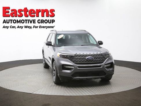 Used 2022 Ford Explorer XLT w/ Equipment Group 202A image 52