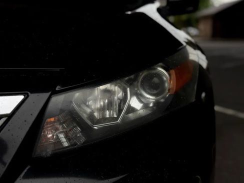 Used 2011 Honda Accord EX-L image 38