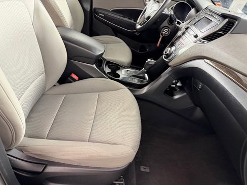 Used 2017 Hyundai Santa Fe Sport image 23