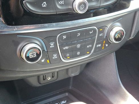 Used 2023 Chevrolet Traverse LT w/ LPO, Floor Liner Package AWD/4WD image 16