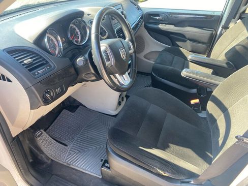 Used 2015 RAM C/V Tradesman w/ UConnect Hands-Free Group image 5