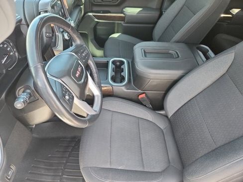 Used 2022 GMC Sierra 2500 SLE w/ SLE Value Package; AWD/4WD image 9