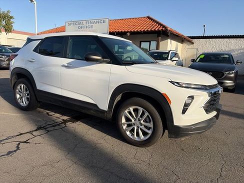 Used 2025 Chevrolet TrailBlazer LS w/ LS Convenience Package FWD image 7