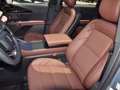 New 2026 Lincoln Nautilus Reserve AWD/4WD image 62