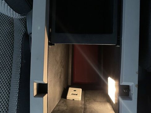 Used 2017 GMC Terrain SLE image 34