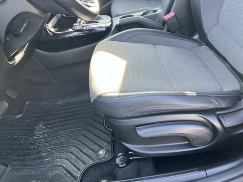 Used 2022 Kia Seltos Nightfall Edition image 28