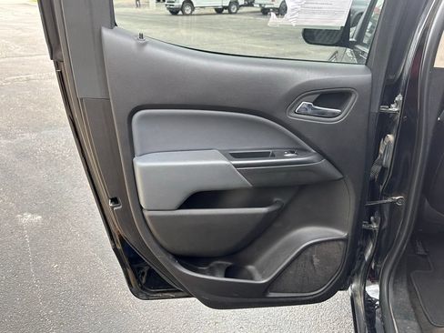 Used 2015 Chevrolet Colorado Z71 AWD/4WD image 19