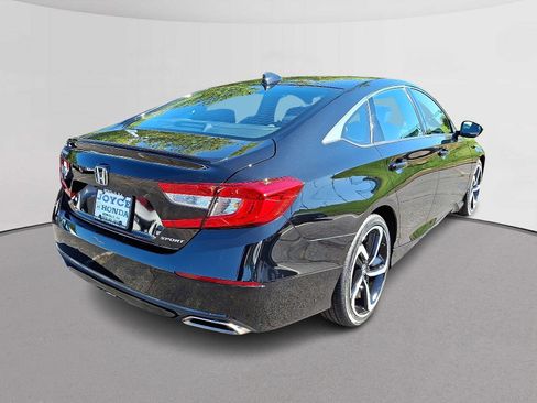 Used 2022 Honda Accord Sport image 10