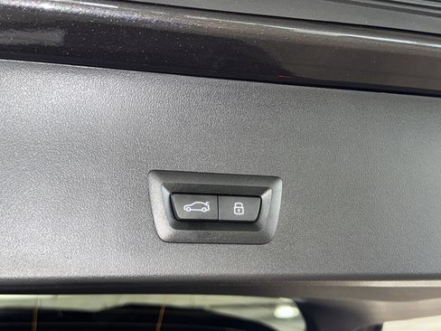 Used 2025 BMW X3 xDrive30i w/ Premium Package image 15