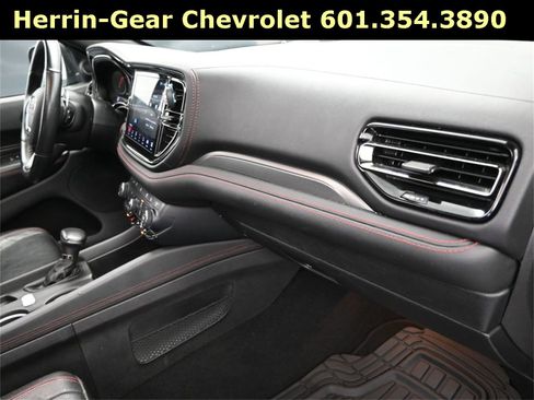 Used 2023 Dodge Durango GT image 24