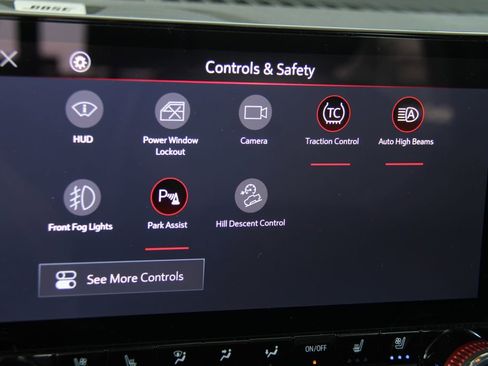 Certified 2024 GMC Canyon AT4X image 27