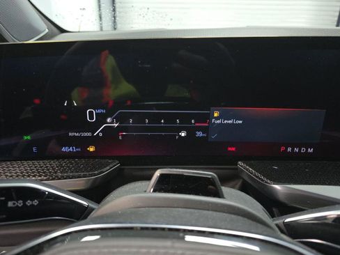 Used 2025 Cadillac Escalade V w/ LPO, ONYX Package image 4