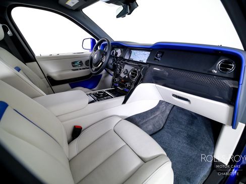 Certified 2024 Rolls-Royce Cullinan Black Badge w/ Dark Exterior Package image 39