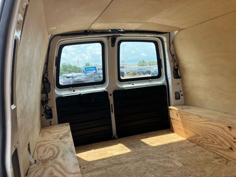 Used 2022 GMC Savana 2500 w/ Driver Convenience Package RWD image 11