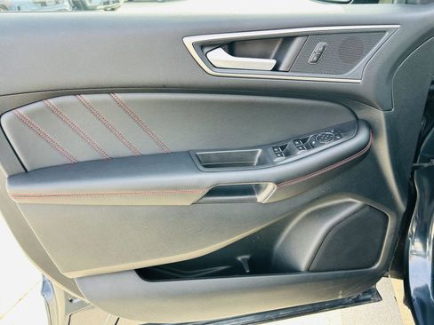 Used 2024 Ford Edge ST-Line image 10