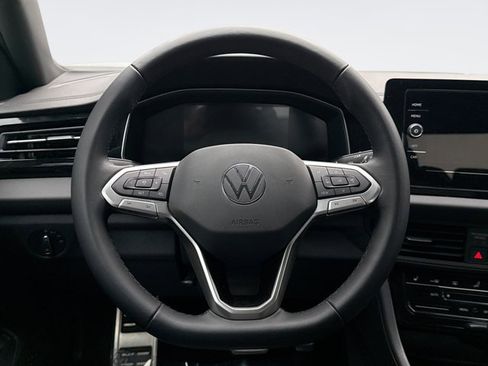 Used 2025 Volkswagen Jetta Sport FWD image 12