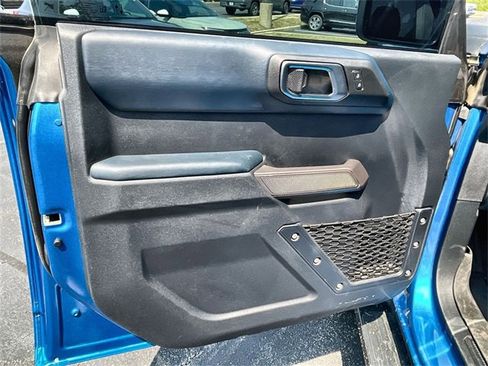 Used 2023 Ford Bronco Outer Banks w/ Sasquatch Package image 14