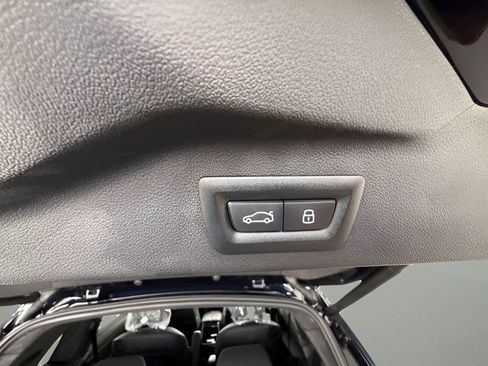 Used 2026 BMW X7 xDrive40i w/ M Sport Package image 29