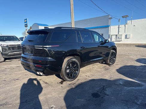 New 2026 Chevrolet Traverse RS w/ LPO, Floor Liner Package image 4