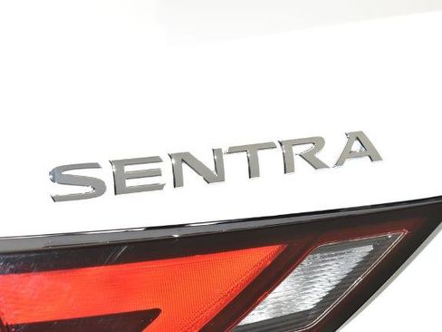Certified 2025 Nissan Sentra SV FWD image 9