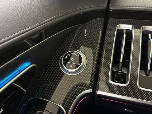 New 2025 Mercedes-Benz S 580e 4MATIC Sedan image 17