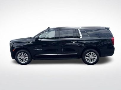Used 2024 GMC Yukon XL SLT