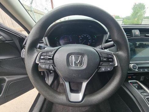Used 2019 Honda Insight EX image 10