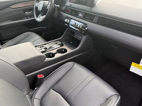 New 2026 Honda Pilot Elite image 19