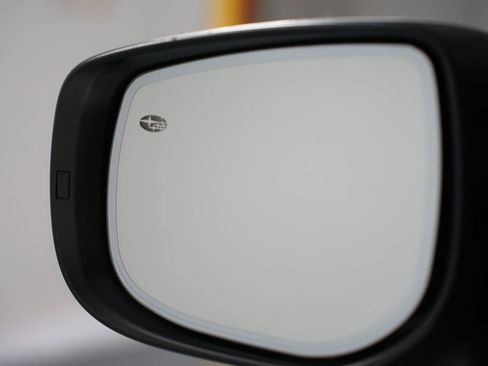 Used 2019 Subaru Crosstrek 2.0i Premium w/ Eyesight System image 24