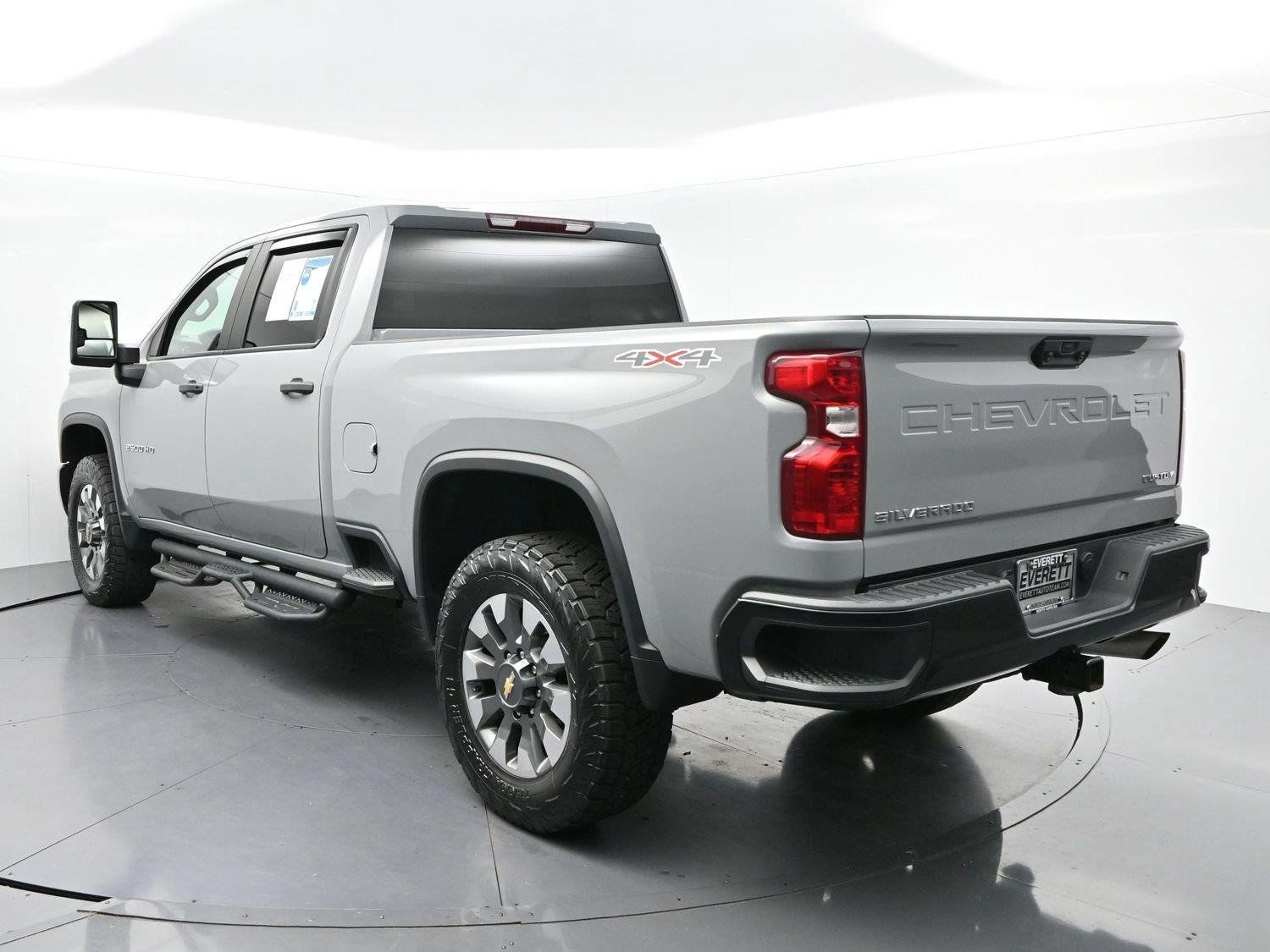 Used 2024 Chevrolet Silverado 2500 Custom w/ Custom Convenience Package AWD/4WD image 5