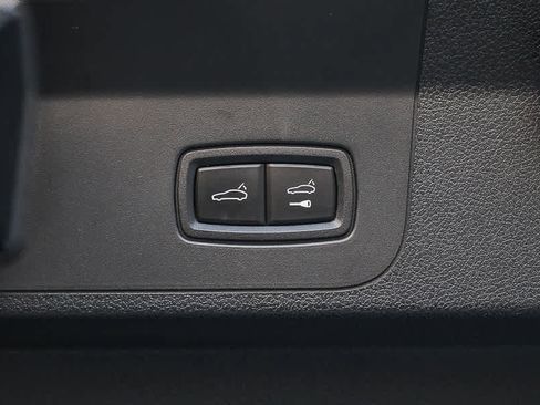 Used 2023 Porsche Panamera Platinum Edition image 42