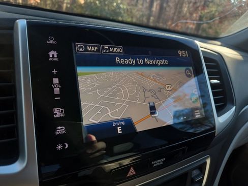 Used 2017 Honda Ridgeline RTL-T image 16