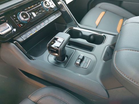 New 2026 GMC Sierra 1500 AT4 w/ AT4 Premium Package image 25