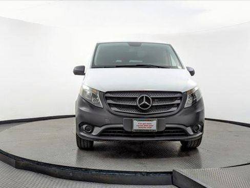 Used 2018 Mercedes-Benz Metris image 12