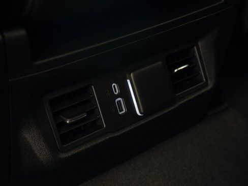 Used 2022 GMC Sierra 1500 SLT image 22