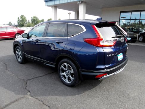 Used 2017 Honda CR-V EX image 3