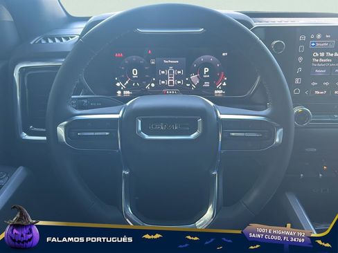 Certified 2025 GMC Canyon Elevation image 14