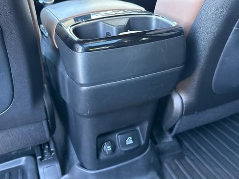 Used 2022 Kia Telluride SX w/ SX Prestige Package AWD/4WD image 23