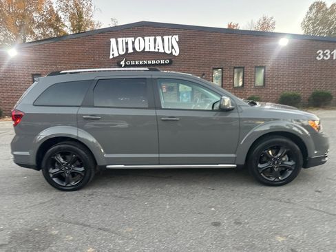 Used 2020 Dodge Journey Crossroad image 8