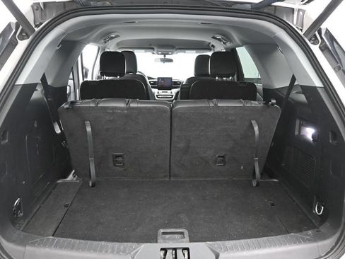 Certified 2023 Ford Explorer XLT w/ Equipment Group 202A RWD image 23