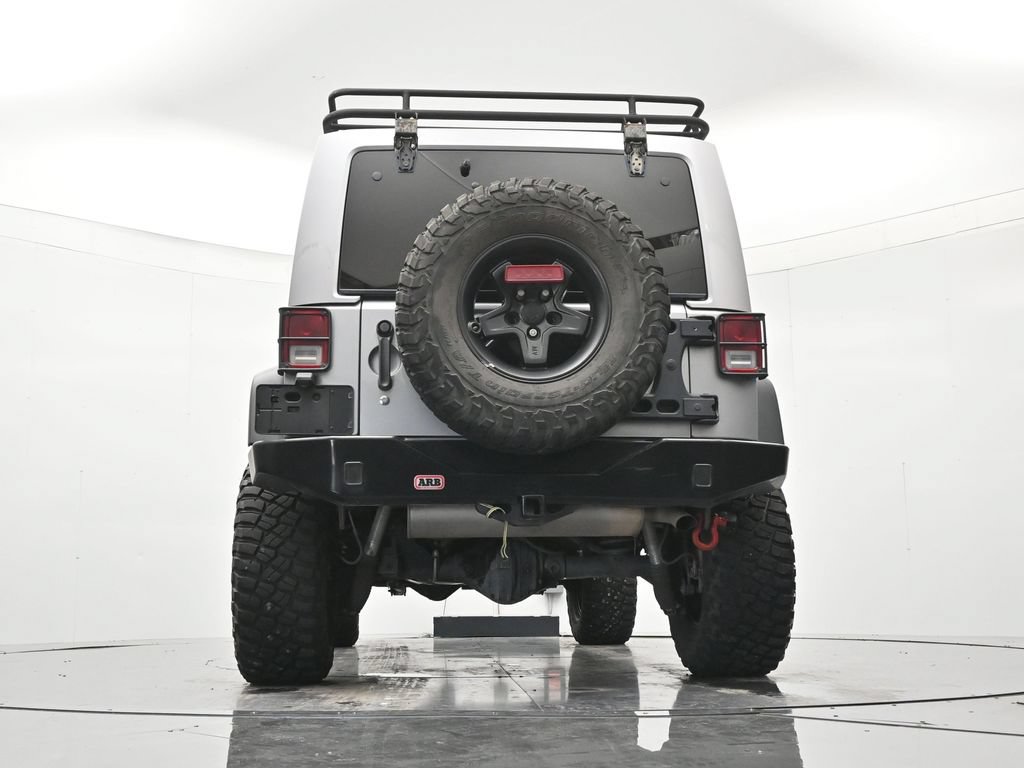 Used 2018 Jeep Wrangler Unlimited Rubicon AWD/4WD image 39