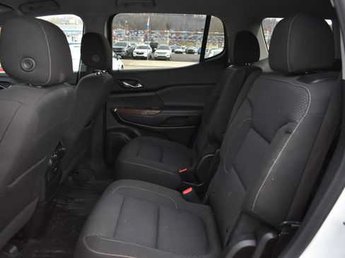 Used 2021 GMC Acadia SLE w/ Driver Convenience Package image 17